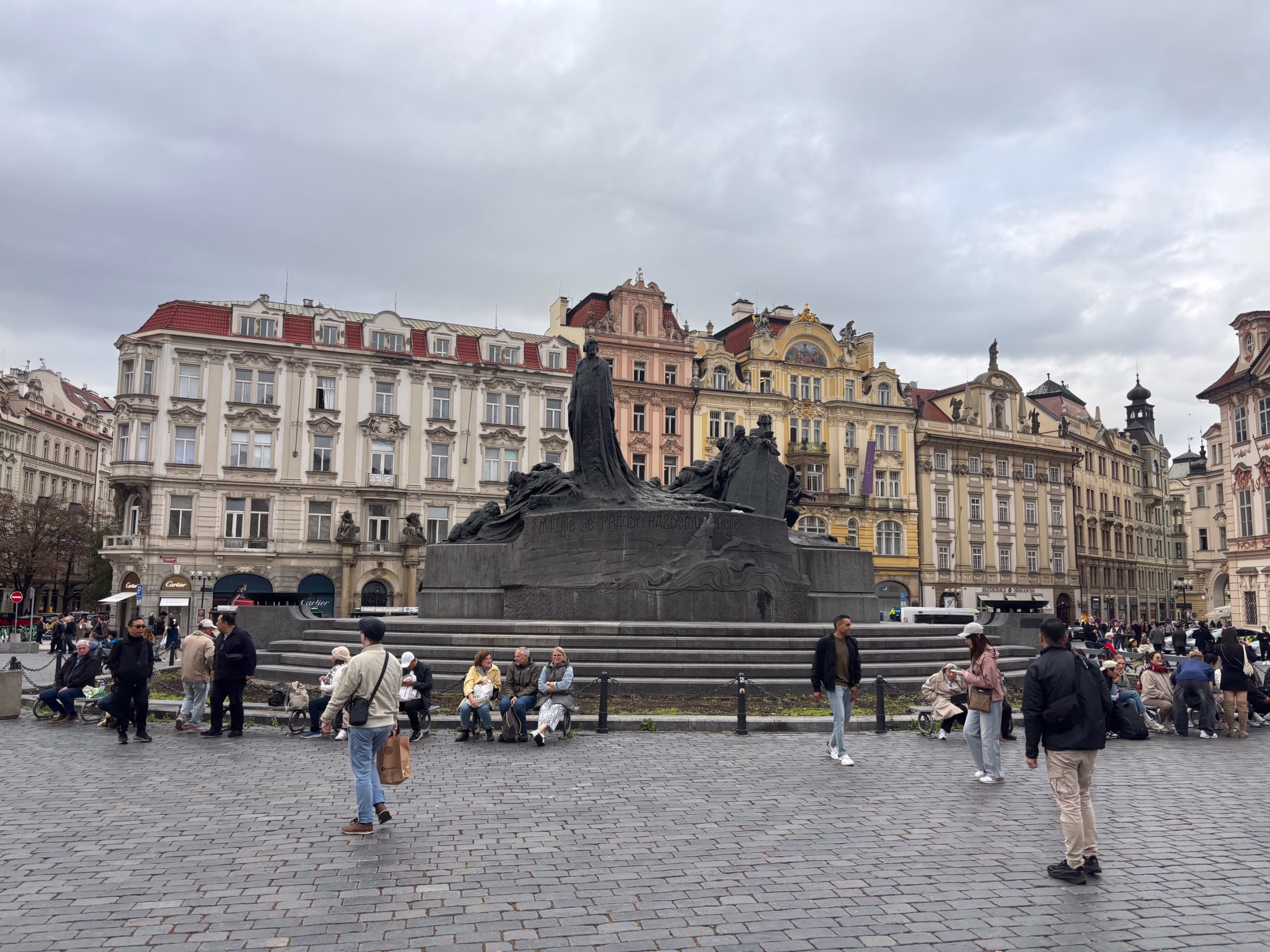 Point de rencontre: Monument Jan Hus
